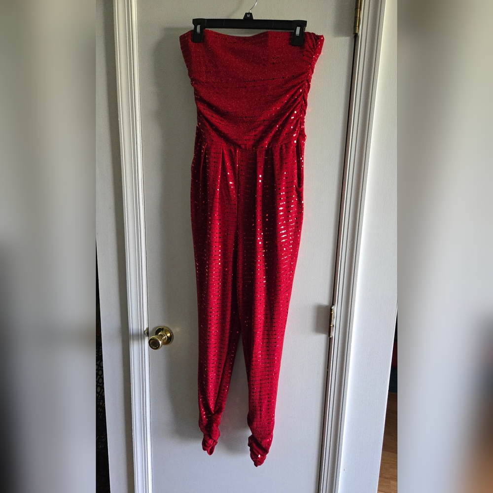 Red Sequin Strapless Jumpsuit NWOT🔥🔥 - Picture 5 of 11